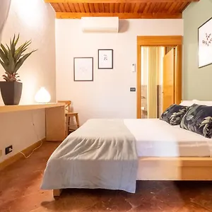 Apartment San Fedele - Historical Center By Rent